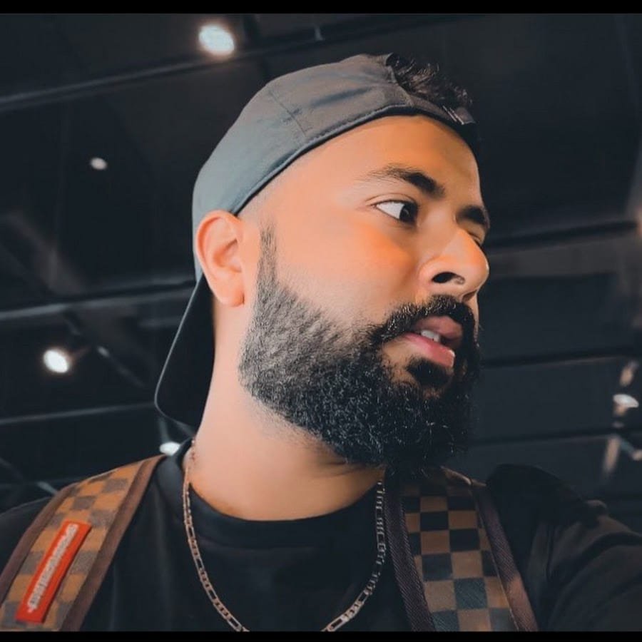 Corporate Wala YouTuber